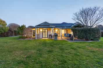 15 Grace Avenue, Cambridge