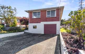 13 Lindsay street, Marchwiel