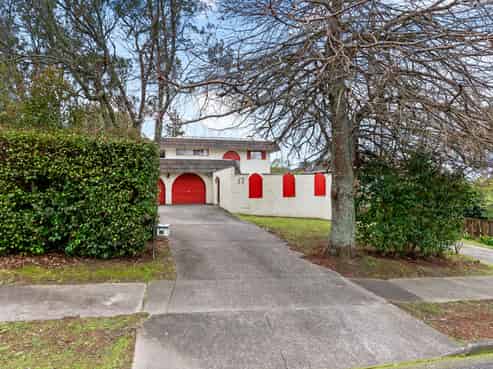 17 Maxwelton Drive, Mairangi Bay