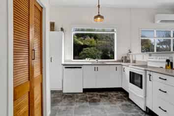 25 Portia Street, Stratford