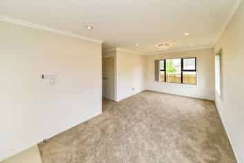 16B Ellen Street, Manurewa