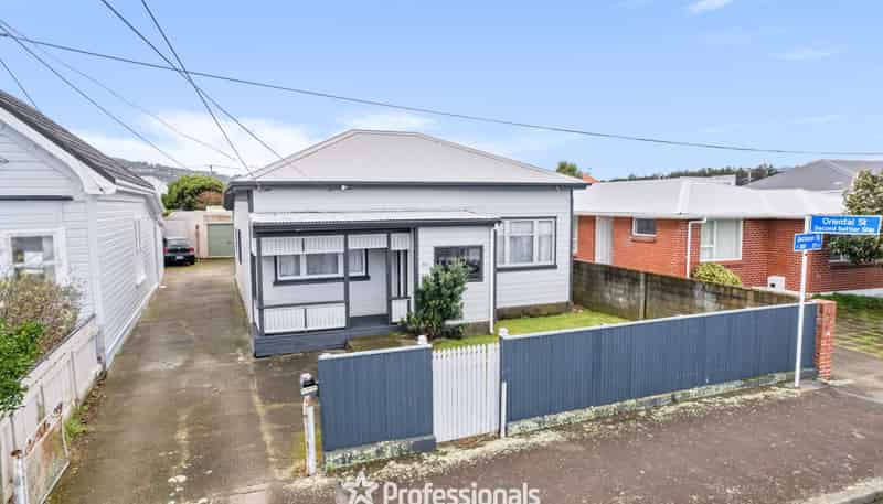 371 Jackson Street, Petone