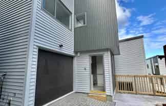 4/11 Celeste Place, Totara Vale