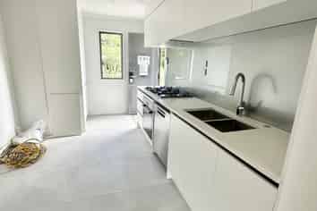 4/11 Celeste Place, Totara Vale