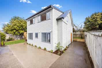 21A  Cardigan Street, Morningside