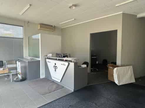 Unprecedented location - Tenth Avenue fringe CBD