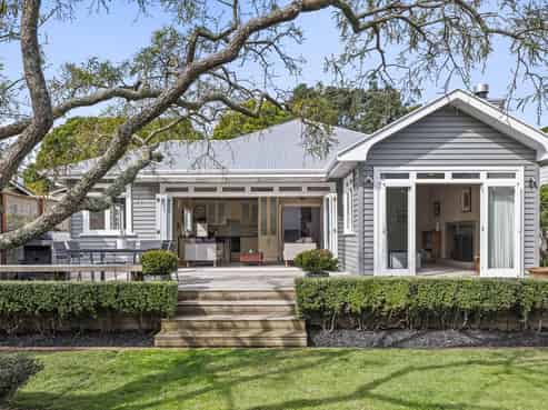 8 Hasbury Ave, Mount Eden