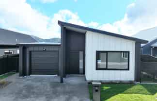 Lot 11 / 2 Back Straight, Wallaceville Estate,, Wallaceville