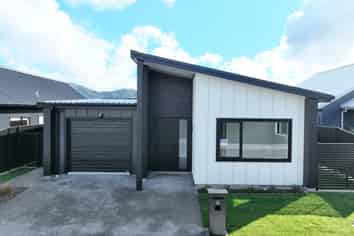 Lot 11 / 2 Back Straight, Wallaceville Estate,, Wallaceville