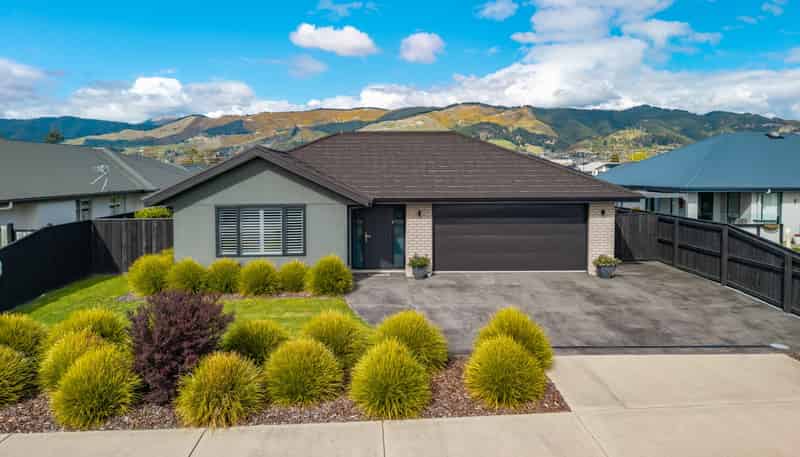7 Chertsey Road, Richmond