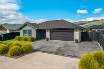 7 Chertsey Road, Richmond