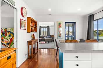 69 Meeanee Quay, Westshore