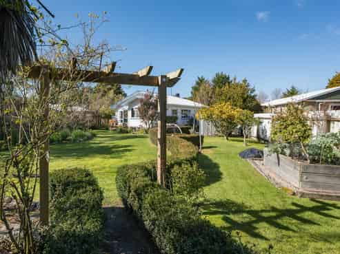 16 Baldwin Road, Tasman