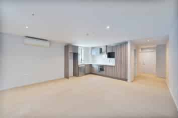 204/27 Don Mckinnon Drive, Albany