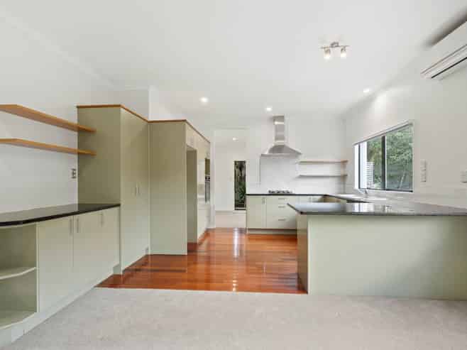 21 William Gamble Drive, Greenhithe