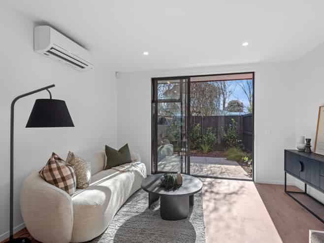 5/13 Donald Place, Merivale
