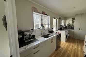 19 Fourth View Avenue, Beachlands