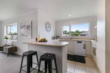 9 Neesons Way, Glendene
