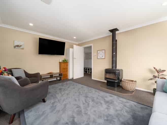 38 Hine Road, Wainuiomata