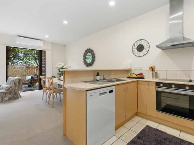 11/11 The Avenue, Albany