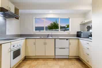 19 Brookvale Park, Stanmore Bay