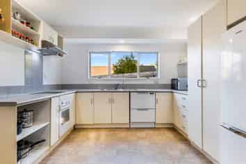 19 Brookvale Park, Stanmore Bay
