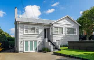 2 Mountfield Terrace, Mount Albert