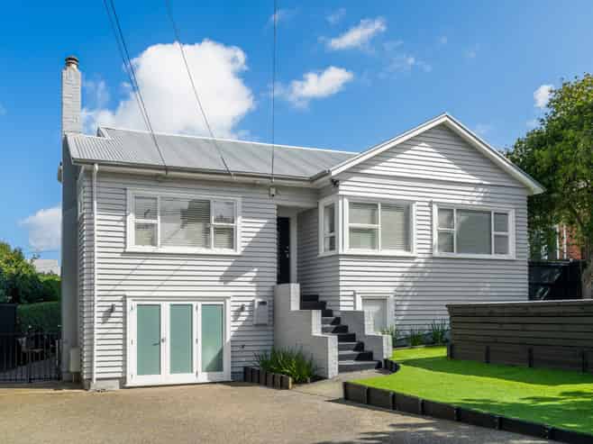 2 Mountfield Terrace, Mount Albert