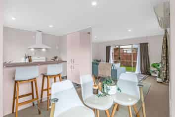 53 Treadwell Street, Springvale