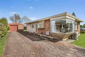 53 Treadwell Street, Springvale