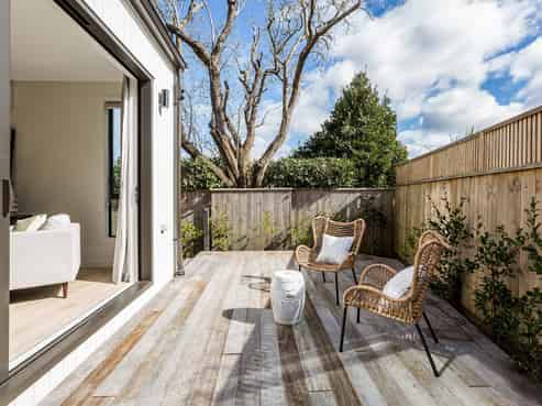 Unit 10/323 Riverside Drive, Waterloo
