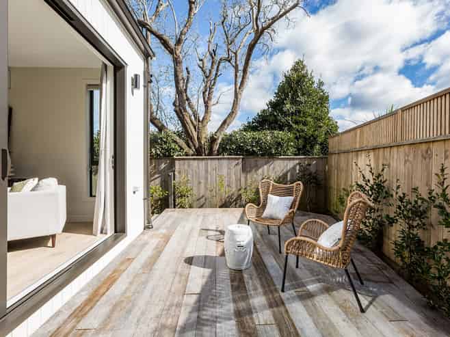 Unit 10/323 Riverside Drive, Waterloo