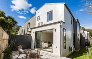 Unit 10/323 Riverside Drive, Waterloo