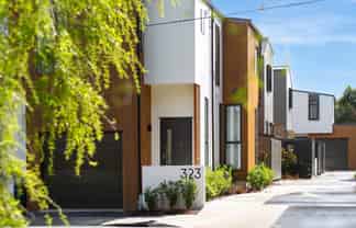Unit 10/323 Riverside Drive, Waterloo