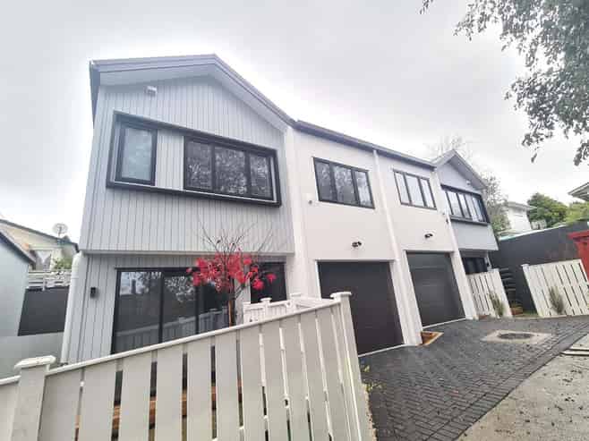  3/10 Cantina Avenue, Bayview