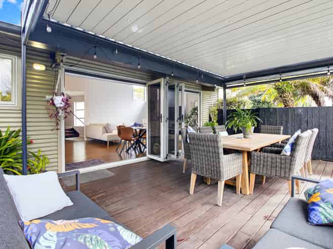 102 Walmer Road, Point Chevalier