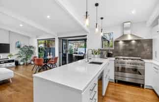 102 Walmer Road, Point Chevalier