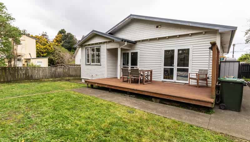 2 Akatea Street, Berhampore