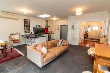 2 Akatea Street, Berhampore