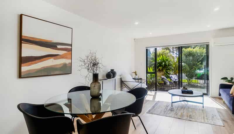 2C Stokes Avenue, Te Atatu Peninsula