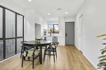 7B Indus Place, Half Moon Bay