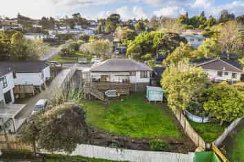 35 Rehia Road, Massey