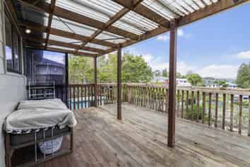 35 Rehia Road, Massey