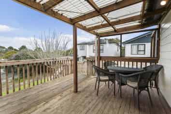 35 Rehia Road, Massey