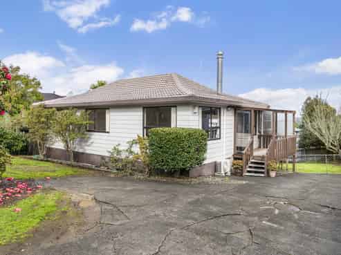 35 Rehia Road, Massey