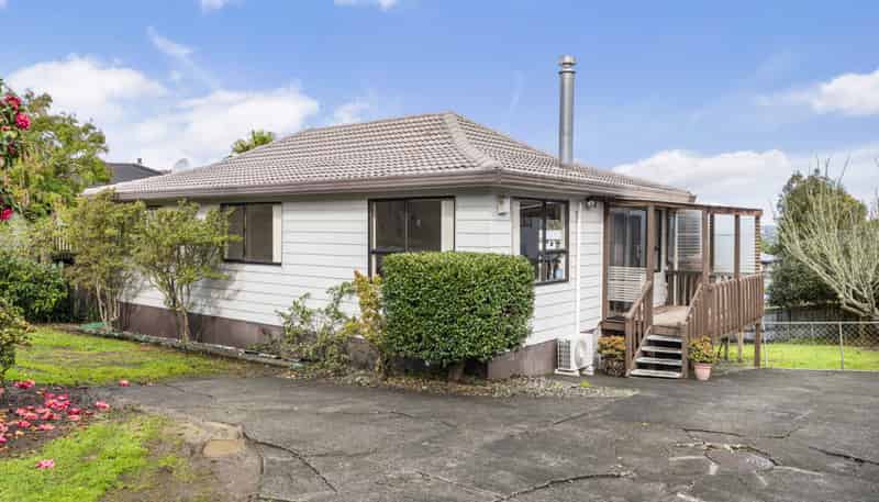 35 Rehia Road, Massey