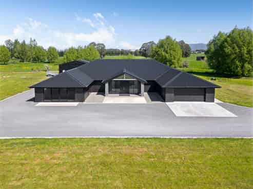 438 Park Road, Carterton