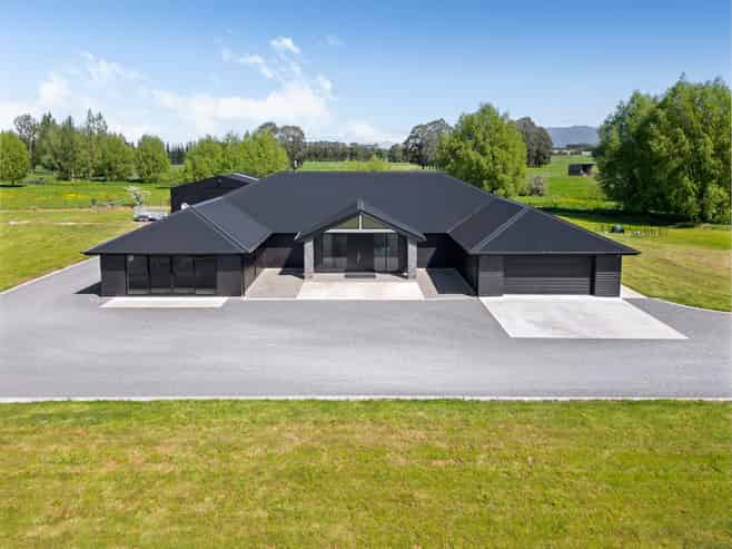 438 Park Road, Carterton