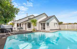 24 Fahey Avenue, Mount Maunganui