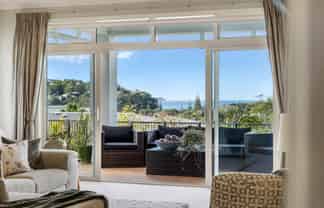 6 Sunshine Terrace, Orewa